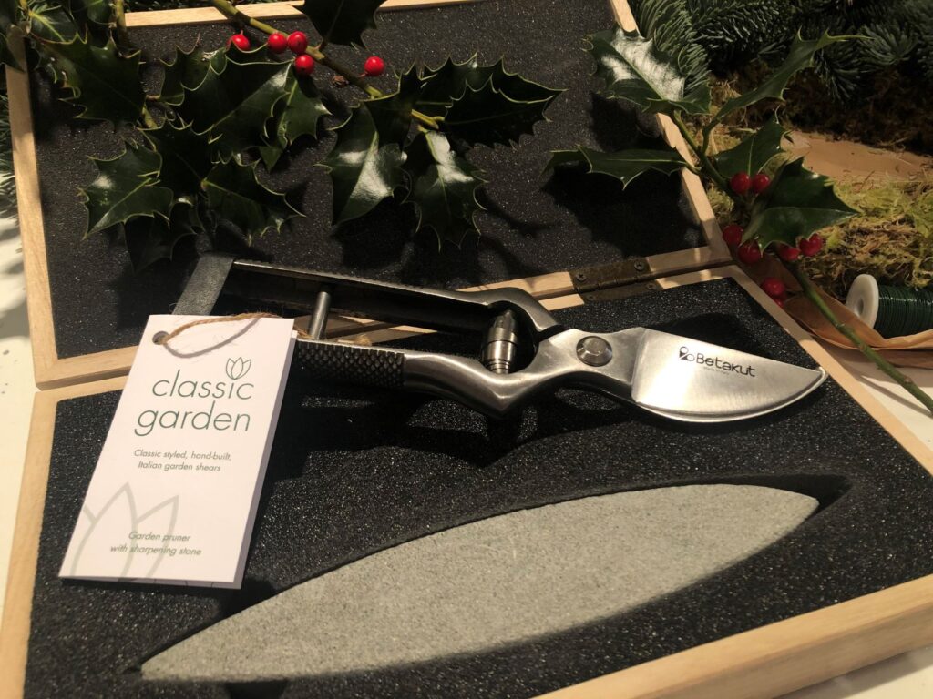 Pruning gift box